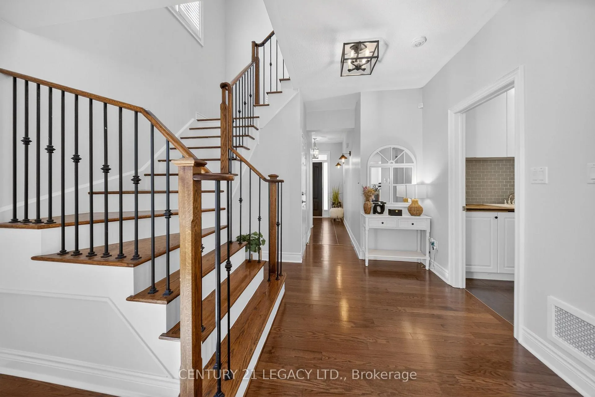 Photo 14 of 33 Andretti Crescent, Brampton, Credit Valley — HOMEH