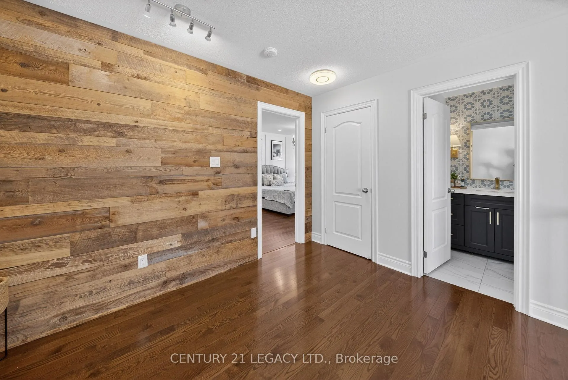Photo 16 of 33 Andretti Crescent, Brampton, Credit Valley — HOMEH