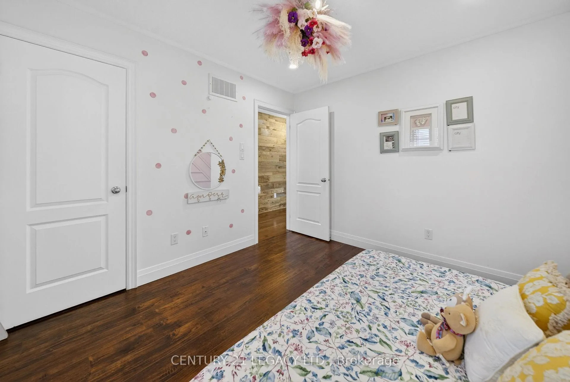 Photo 29 of 33 Andretti Crescent, Brampton, Credit Valley — HOMEH
