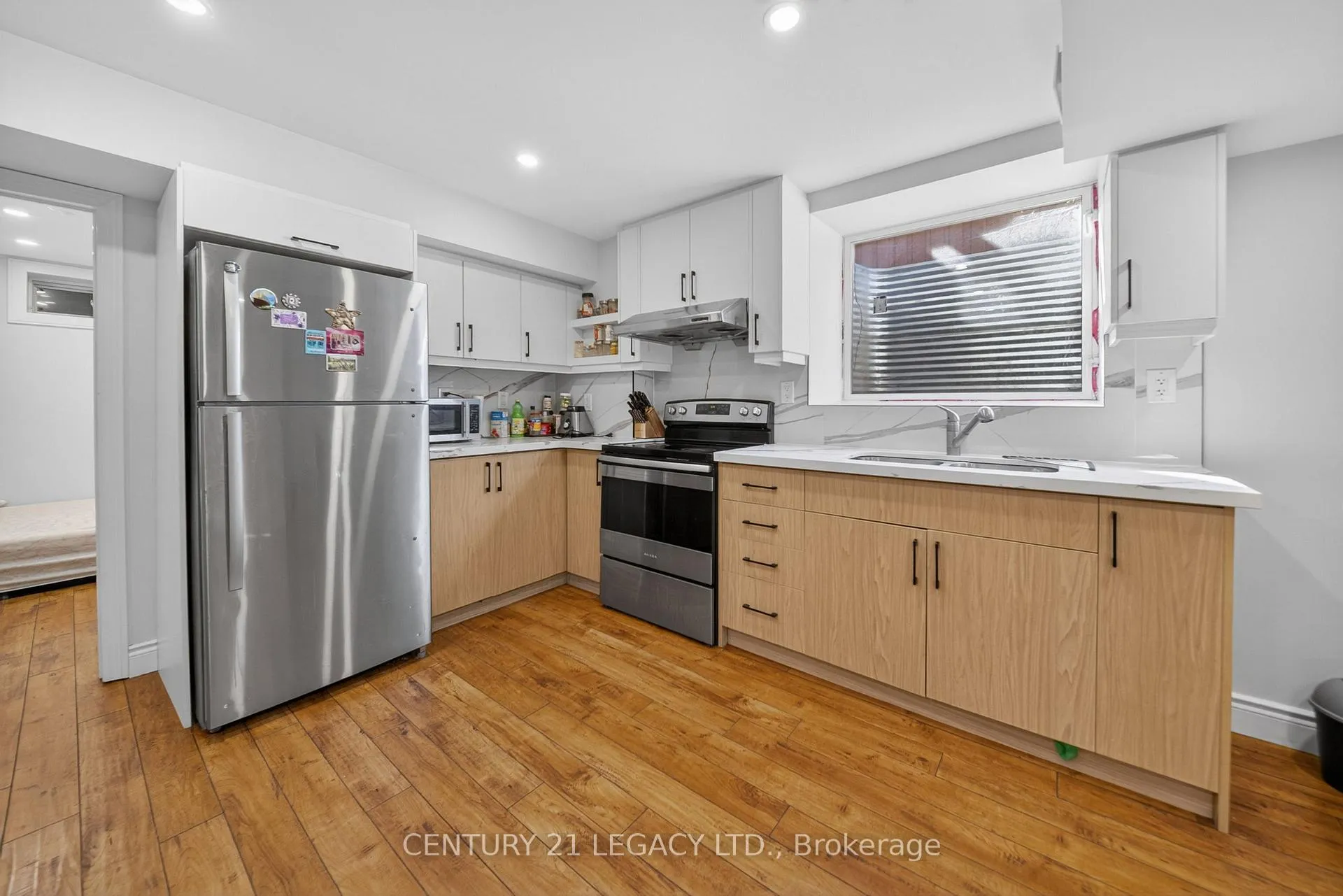 Photo 34 of 33 Andretti Crescent, Brampton, Credit Valley — HOMEH