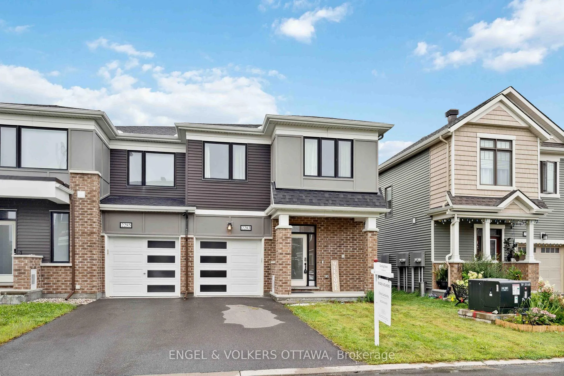 Photo 3 of 2283 Watercolours Way, Ottawa, Barrhaven - Half Moon Bay — HOMEH