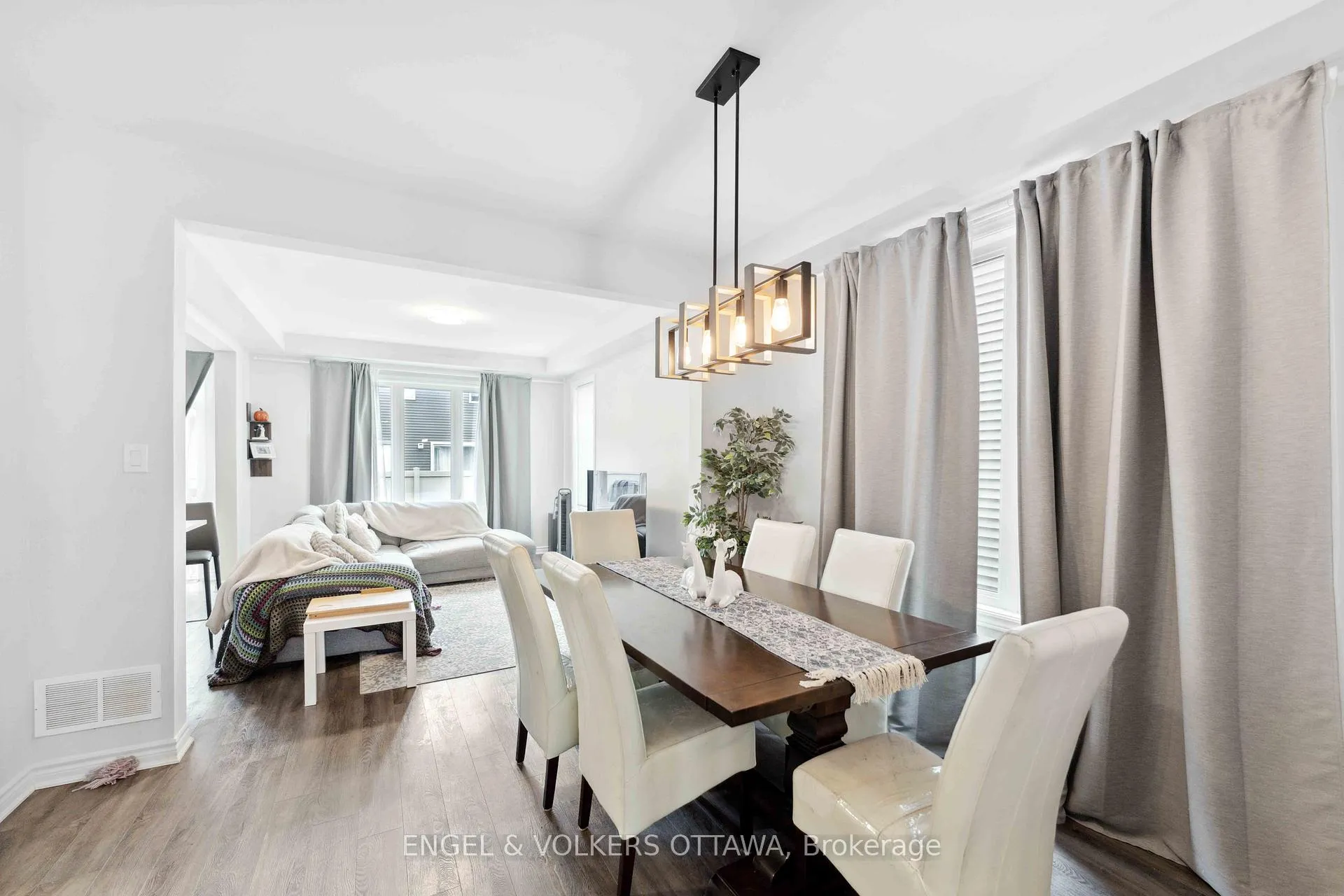 Photo 7 of 2283 Watercolours Way, Ottawa, Barrhaven - Half Moon Bay — HOMEH
