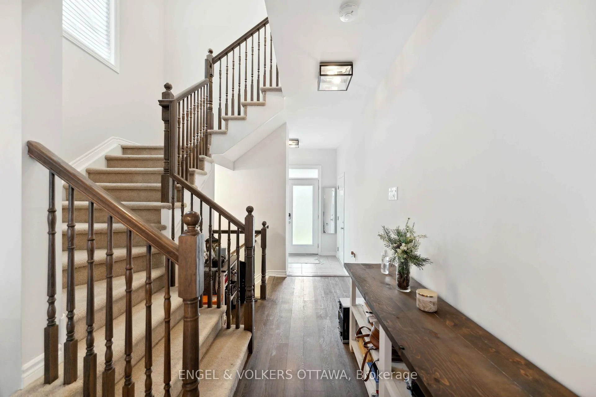 Photo 8 of 2283 Watercolours Way, Ottawa, Barrhaven - Half Moon Bay — HOMEH