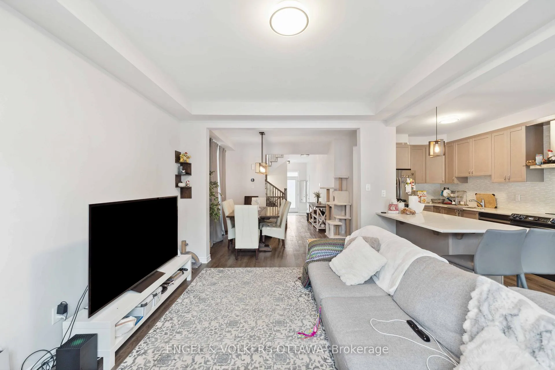 Photo 15 of 2283 Watercolours Way, Ottawa, Barrhaven - Half Moon Bay — HOMEH