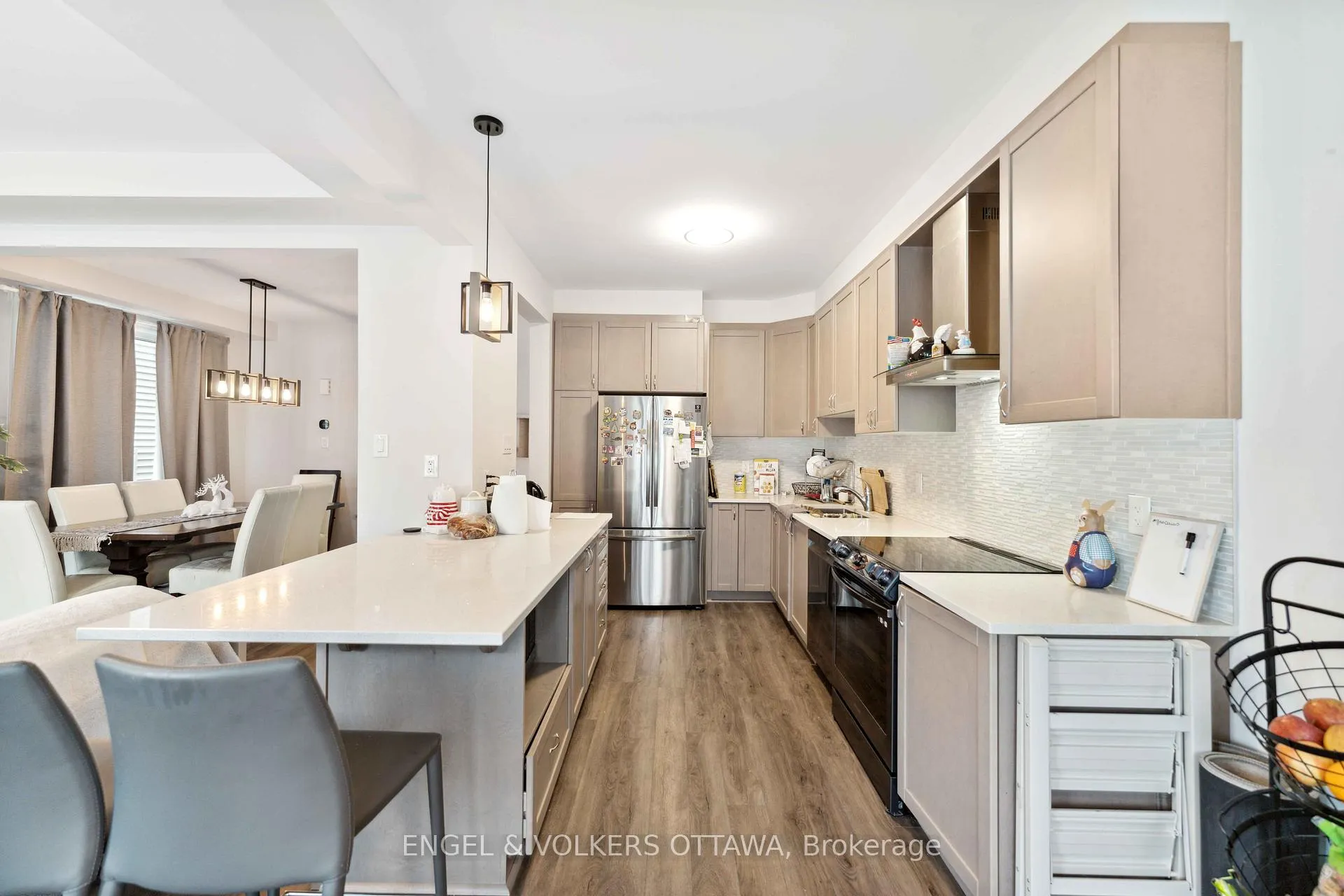 Photo 17 of 2283 Watercolours Way, Ottawa, Barrhaven - Half Moon Bay — HOMEH