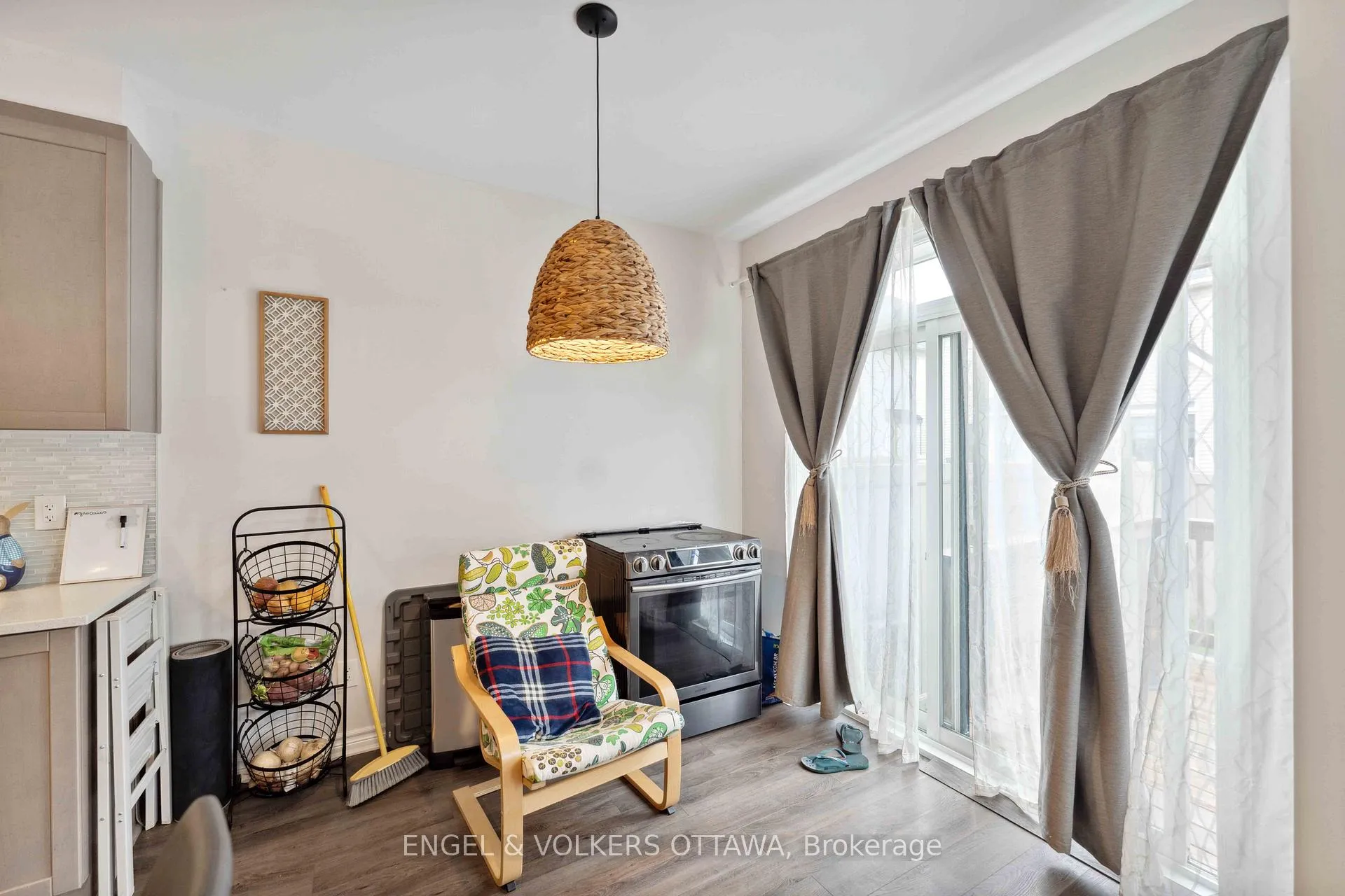 Photo 20 of 2283 Watercolours Way, Ottawa, Barrhaven - Half Moon Bay — HOMEH