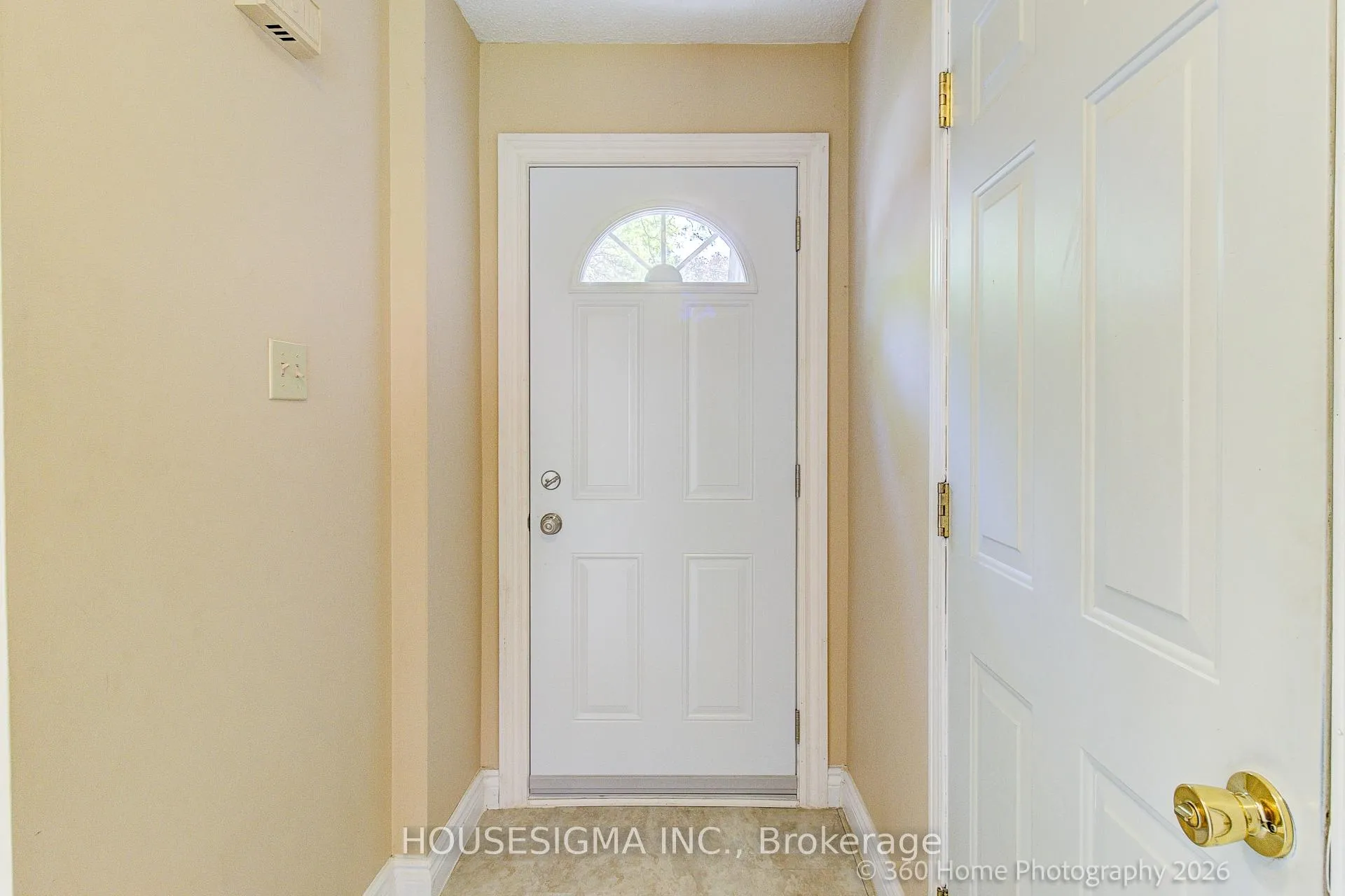 Photo 2 of Unit 73, 155 Glovers Road, Oshawa, Samac — HOMEH