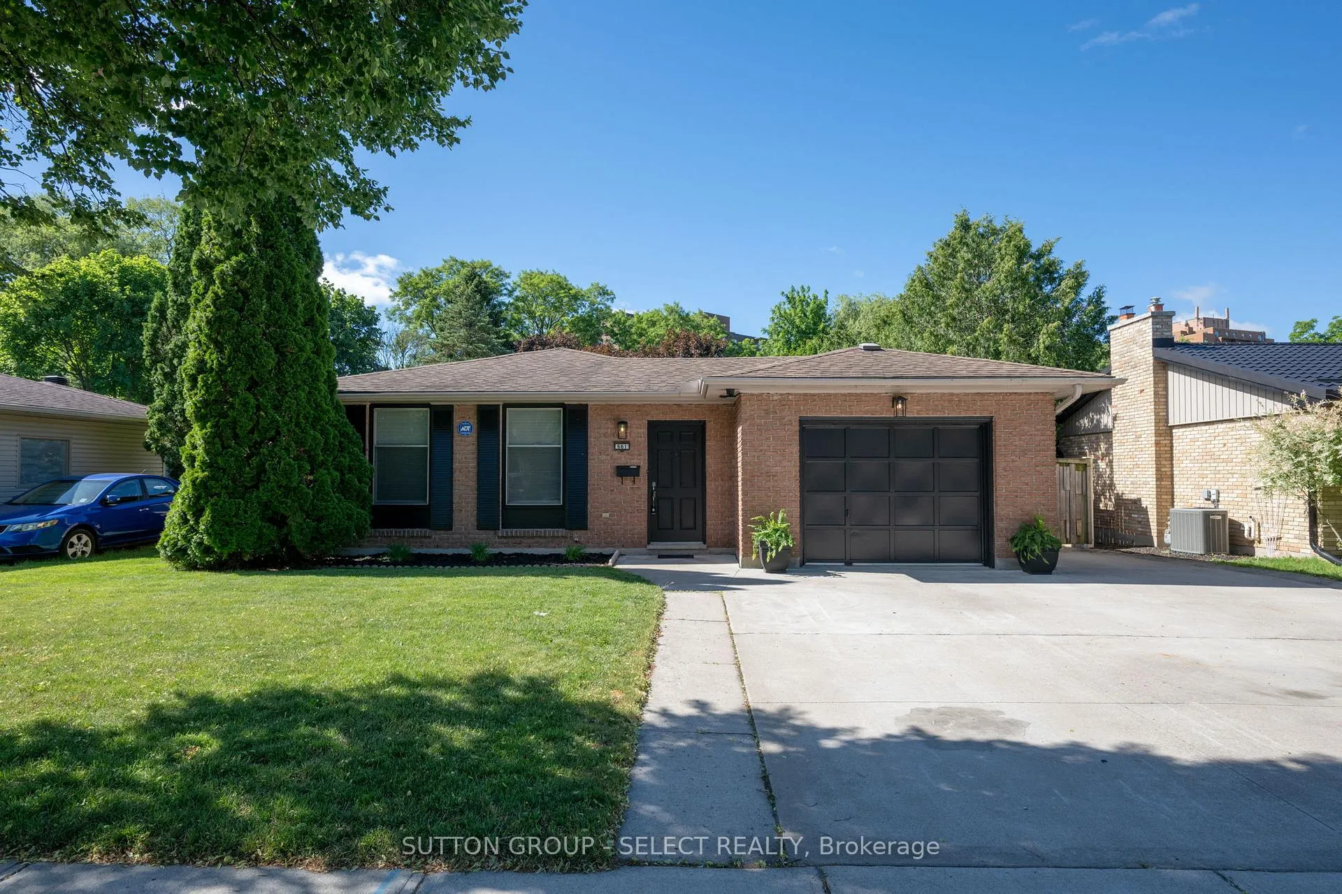 Photo 1 of 661 Grenfell Drive, London, North C — HOMEH