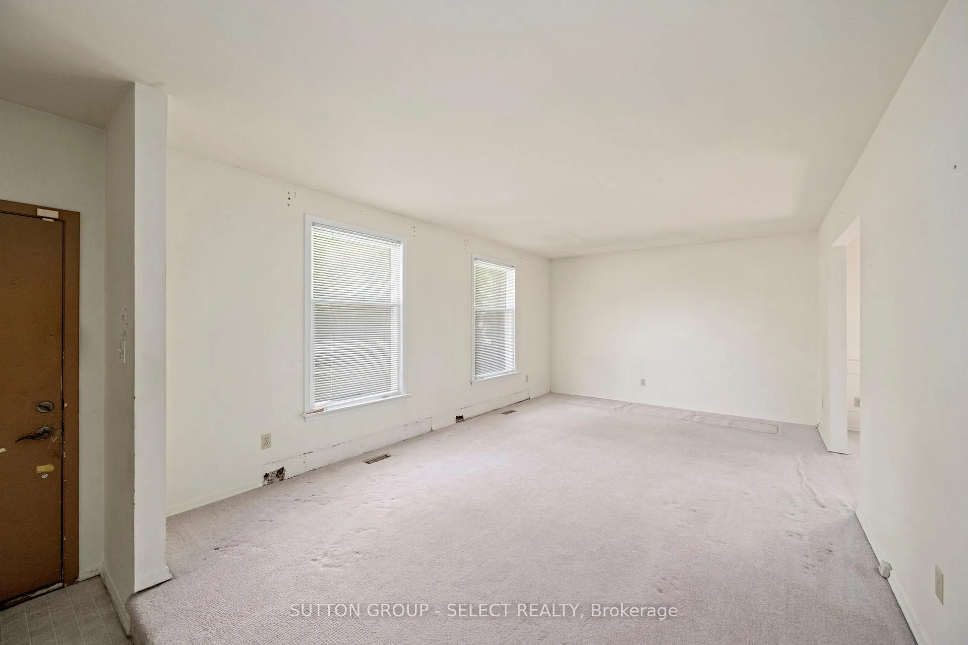 Photo 8 of 661 Grenfell Drive, London, North C — HOMEH