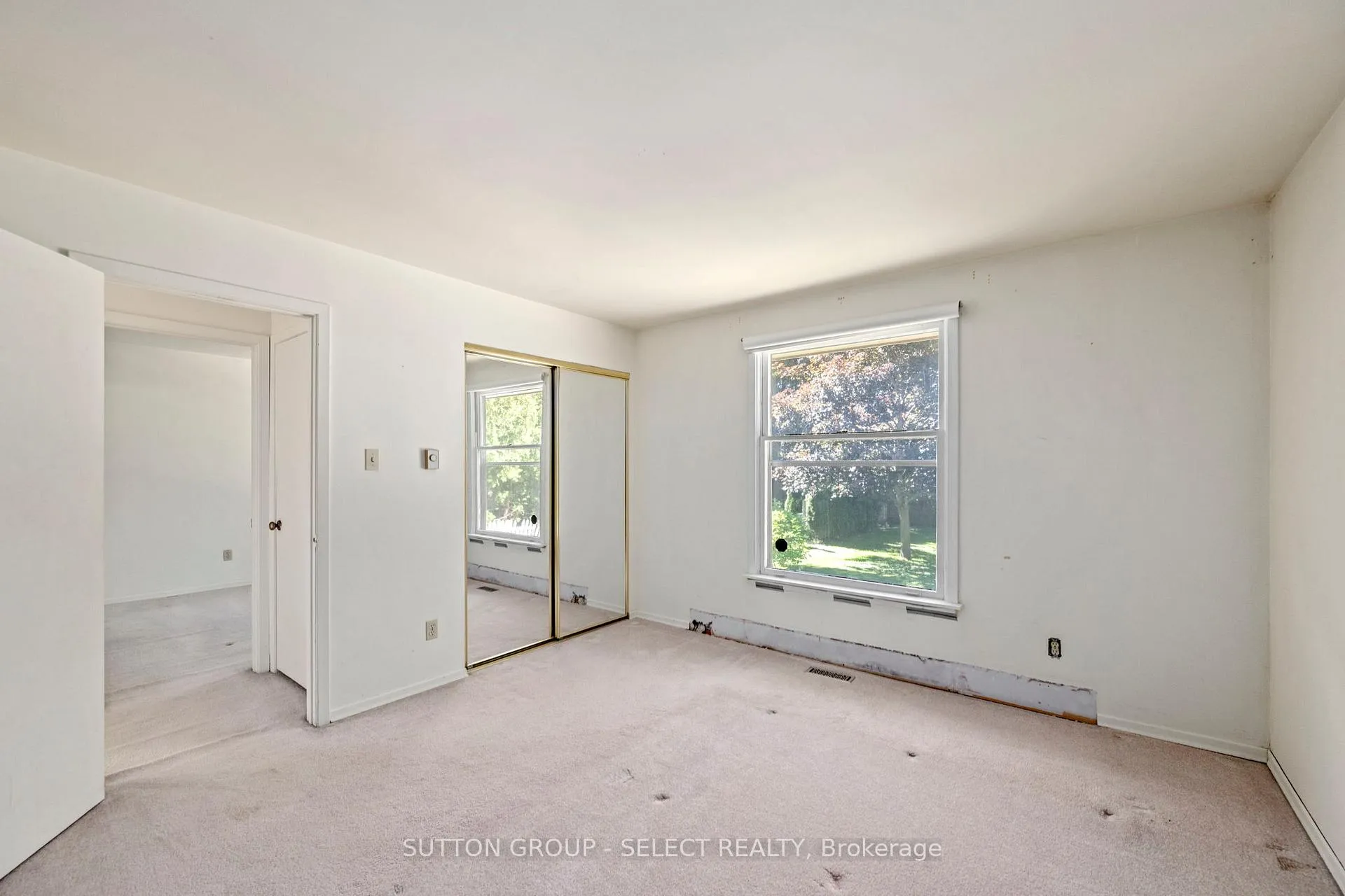 Photo 21 of 661 Grenfell Drive, London, North C — HOMEH