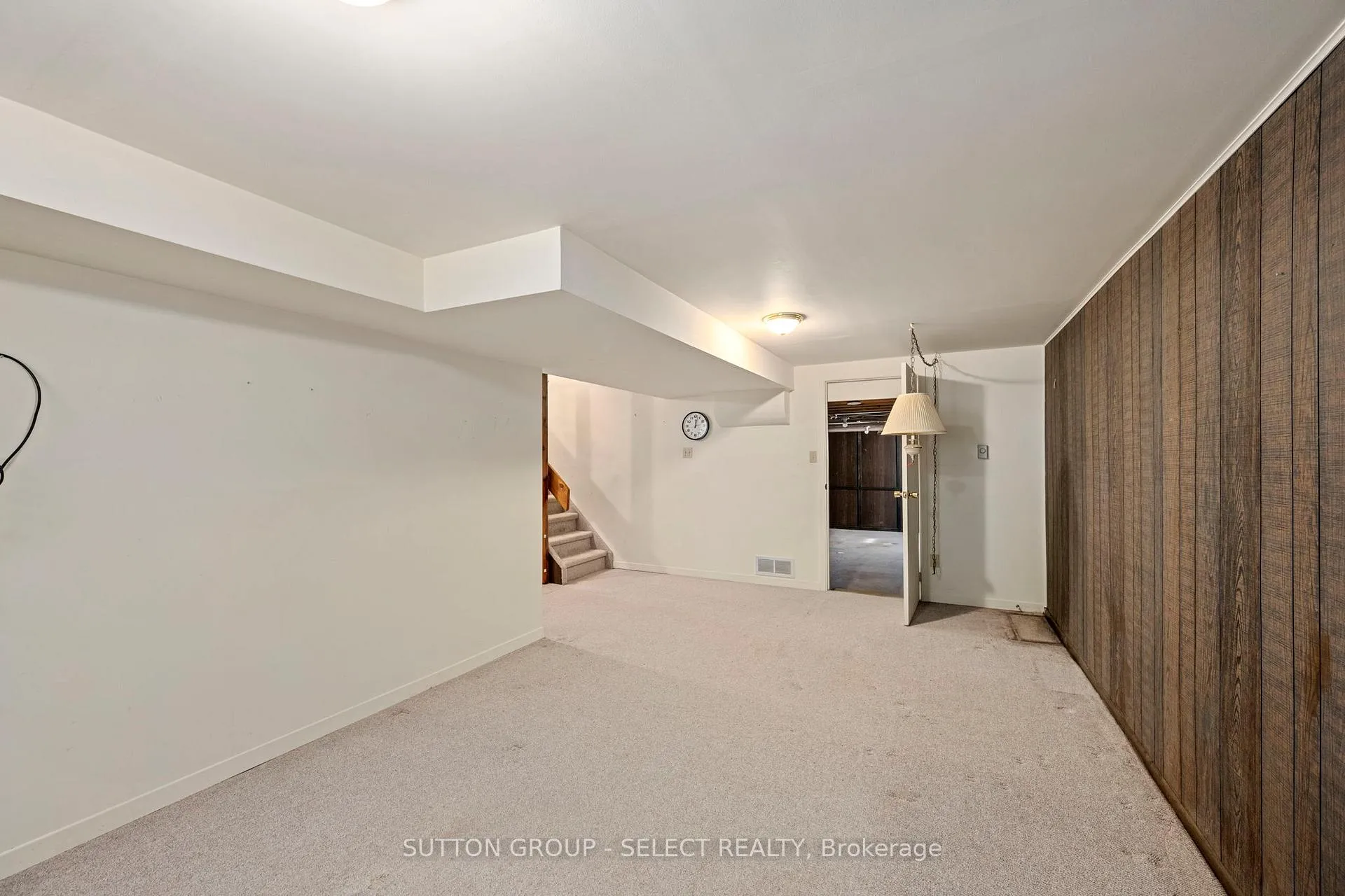 Photo 24 of 661 Grenfell Drive, London, North C — HOMEH