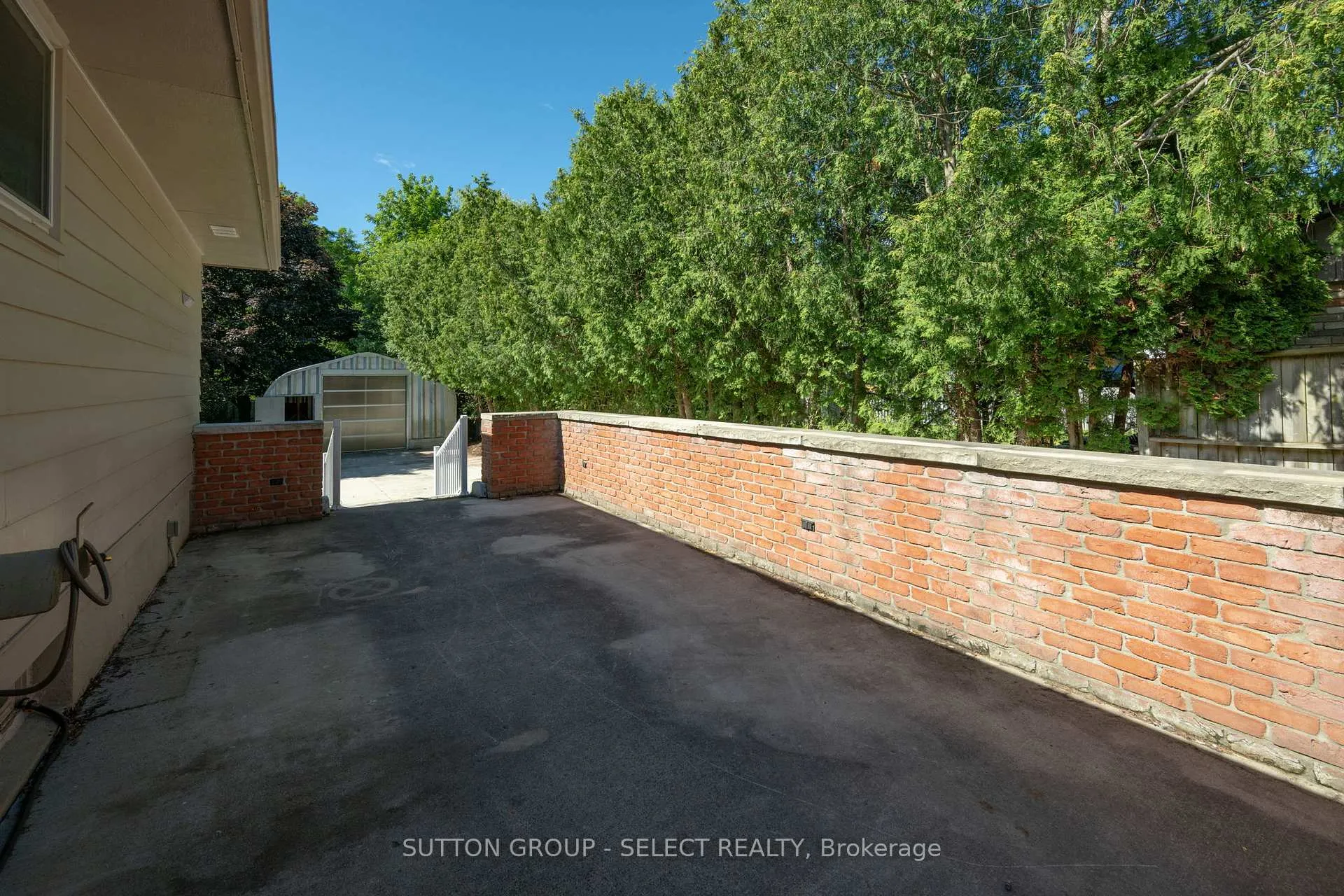 Photo 32 of 661 Grenfell Drive, London, North C — HOMEH