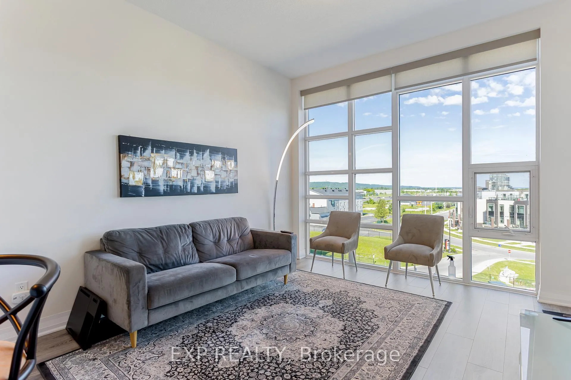 Photo 2 of Unit 504, 10 Concord Place, Grimsby, Grimsby Beach — HOMEH