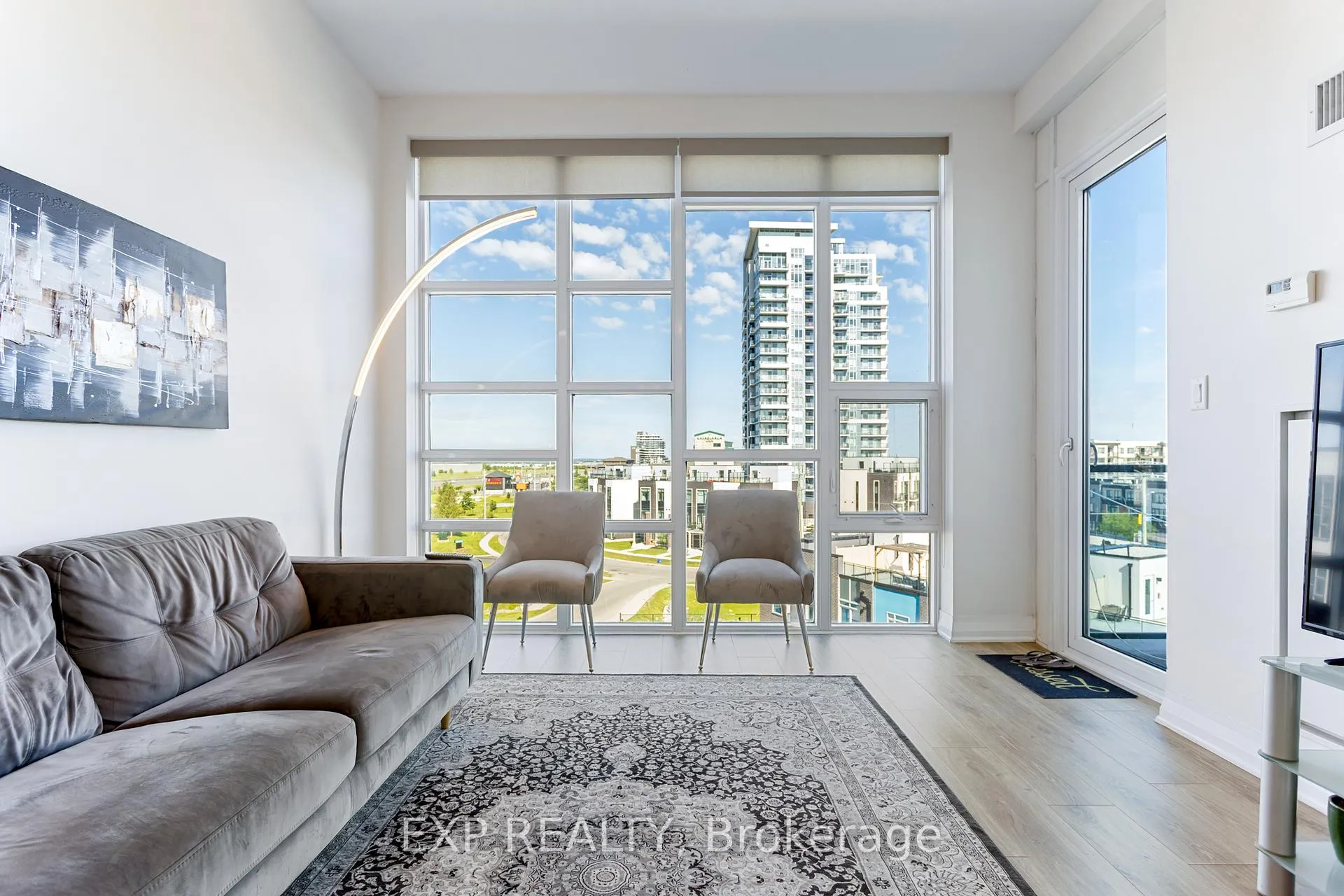 Photo 3 of Unit 504, 10 Concord Place, Grimsby, Grimsby Beach — HOMEH