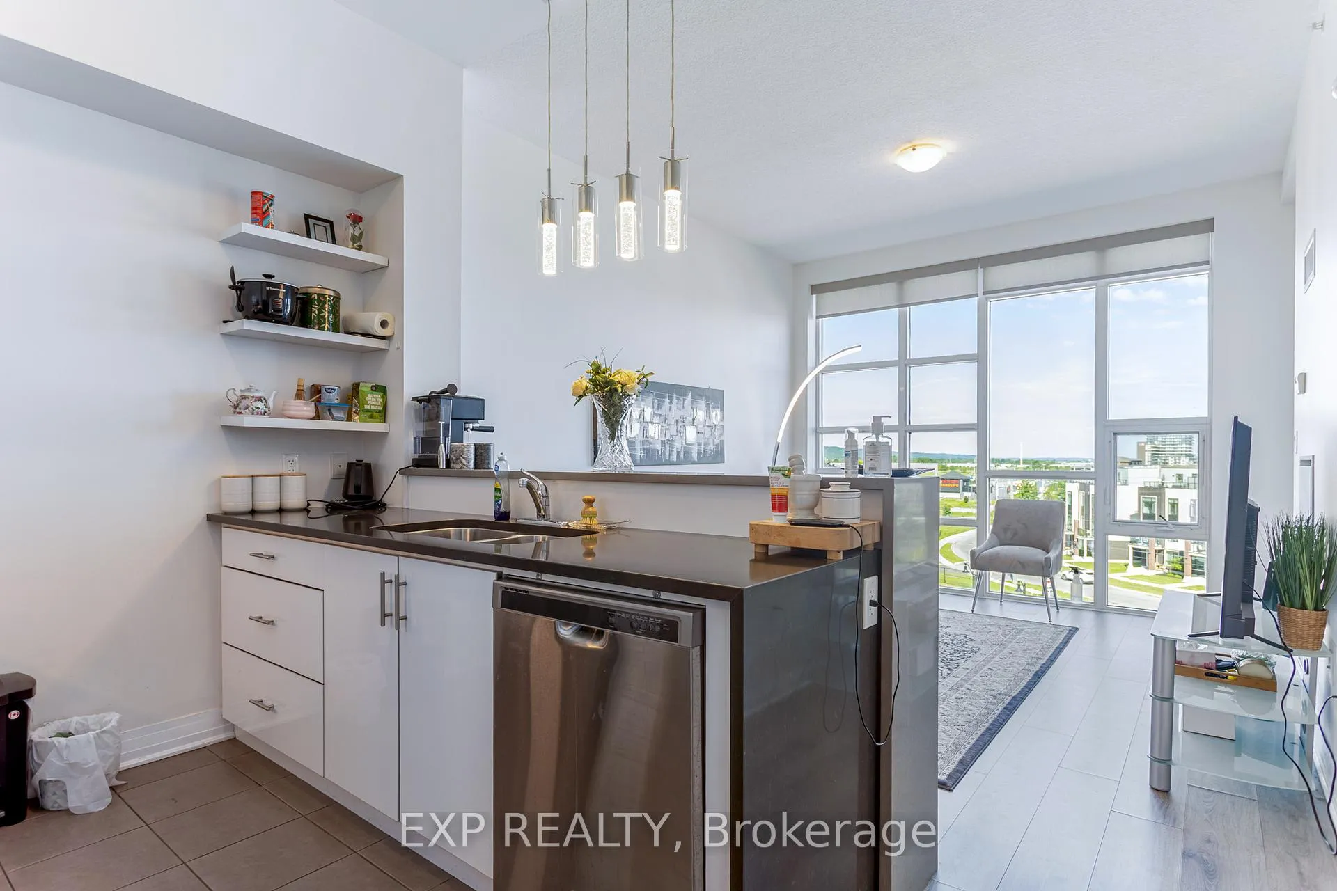 Photo 7 of Unit 504, 10 Concord Place, Grimsby, Grimsby Beach — HOMEH