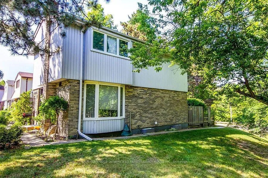 Photo 3 of Unit 17, 59 Kenninghall Boulevard, Mississauga, Streetsville — HOMEH