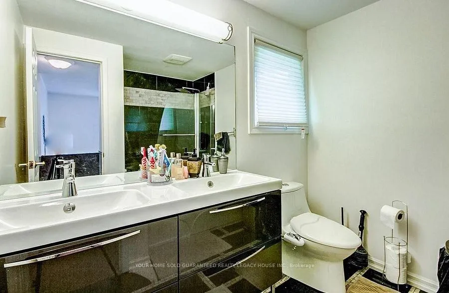 Photo 14 of Unit 17, 59 Kenninghall Boulevard, Mississauga, Streetsville — HOMEH
