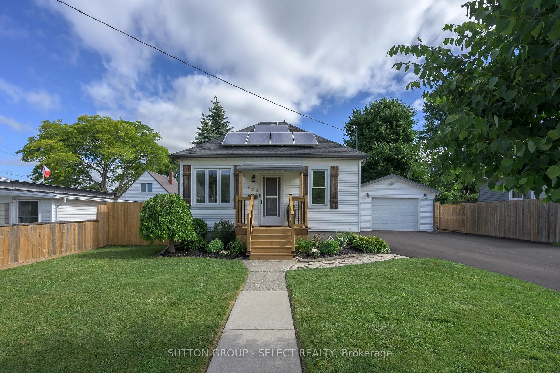 Photo 1 of 152 Elm Street, St. Thomas — HOMEH
