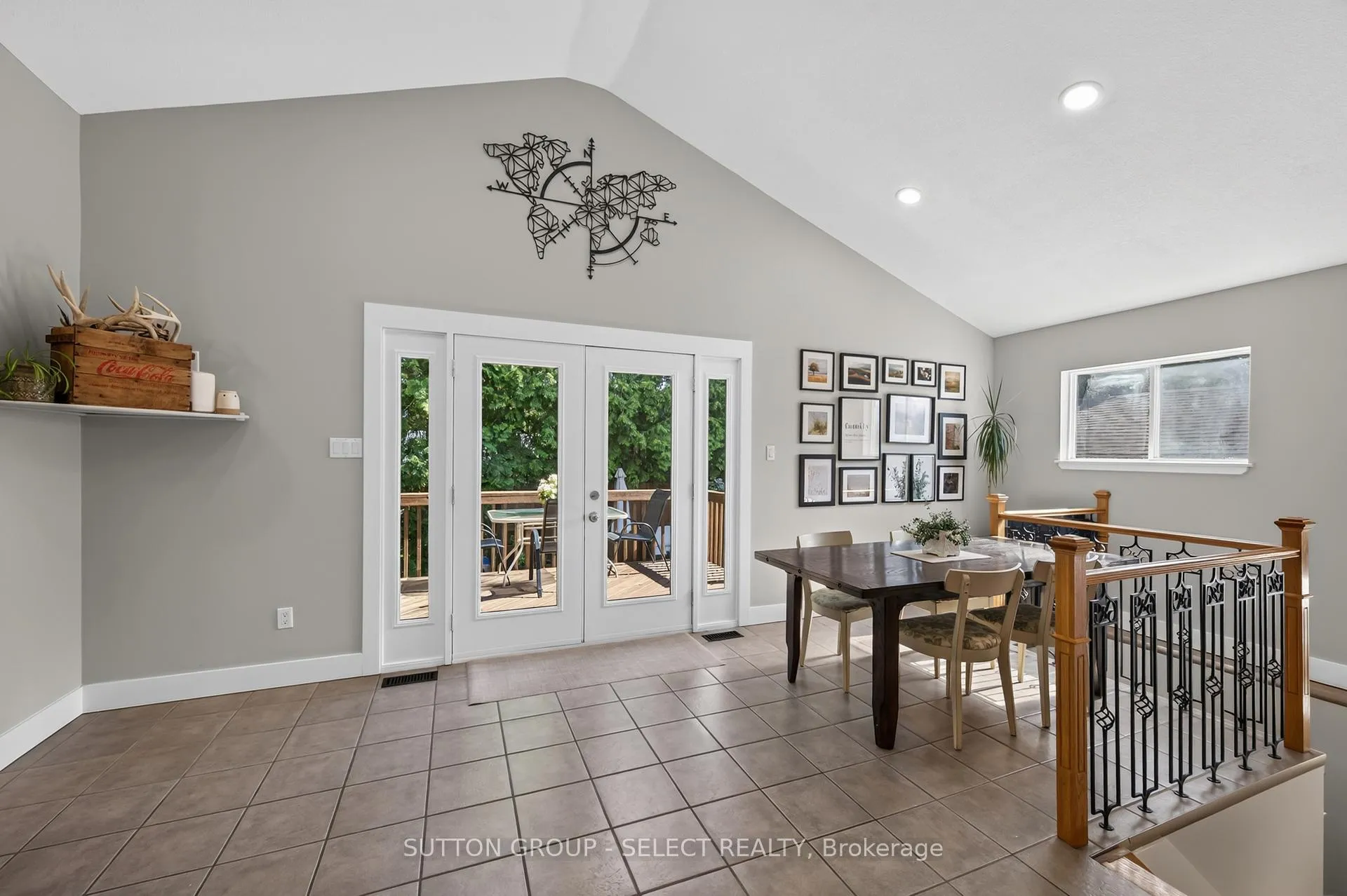 Photo 17 of 152 Elm Street, St. Thomas — HOMEH