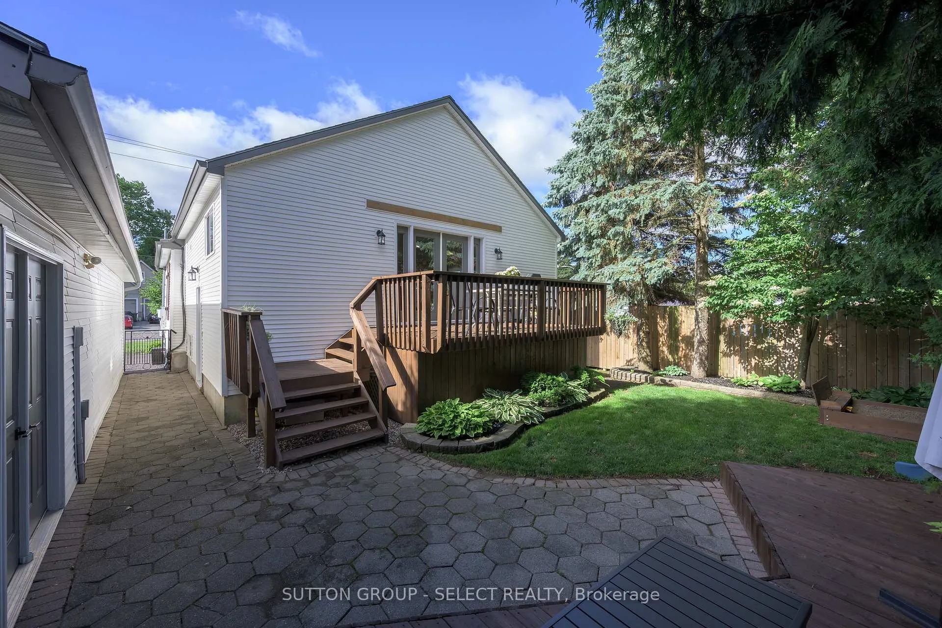 Photo 33 of 152 Elm Street, St. Thomas — HOMEH