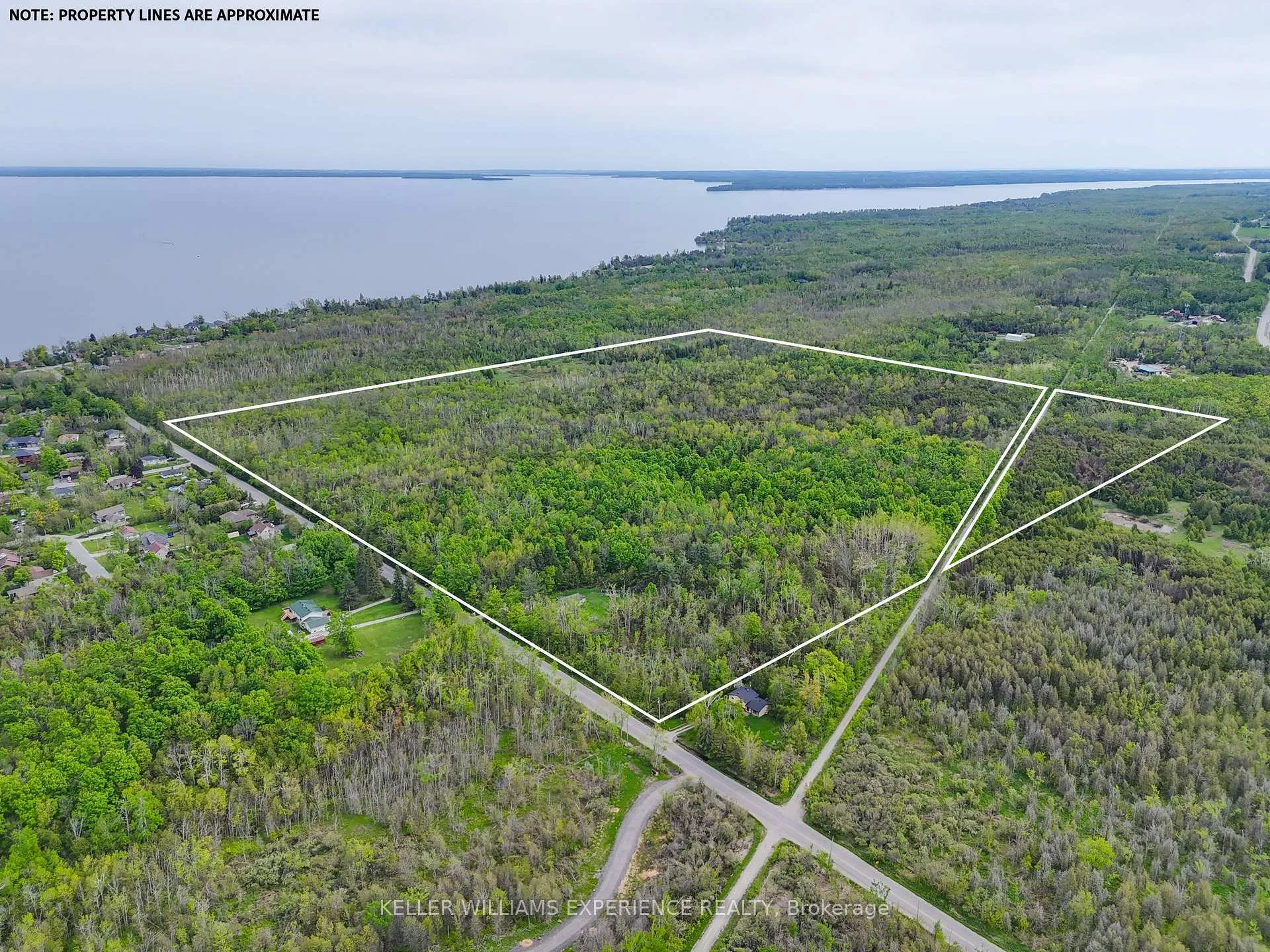 Photo 1 of 552 10 Line S, Oro-Medonte, Hawkestone — HOMEH