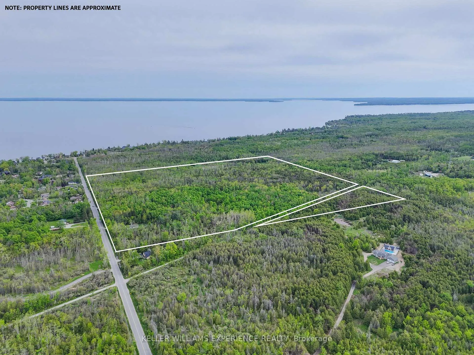 Photo 9 of 552 10 Line S, Oro-Medonte, Hawkestone — HOMEH