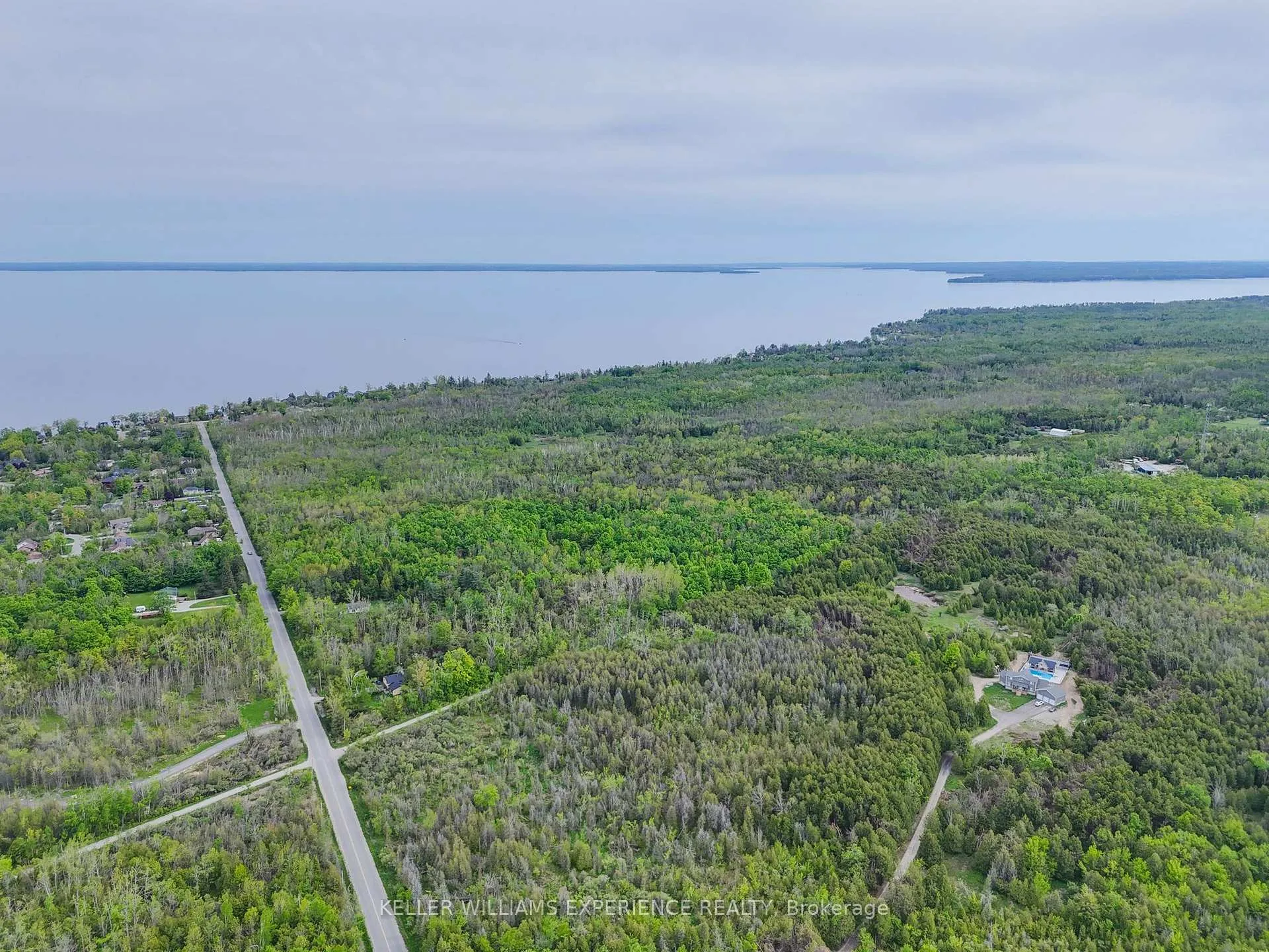 Photo 12 of 552 10 Line S, Oro-Medonte, Hawkestone — HOMEH