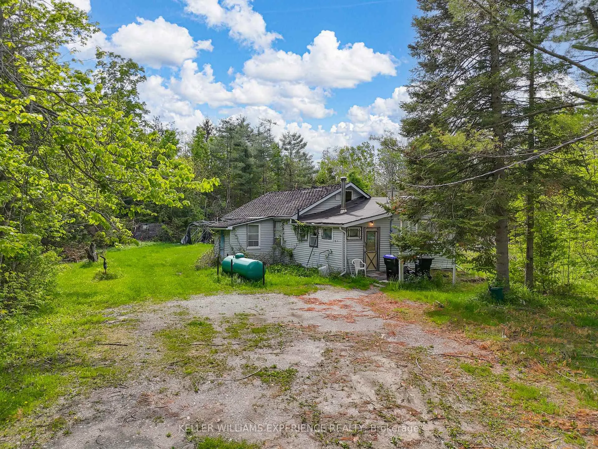 Photo 21 of 552 10 Line S, Oro-Medonte, Hawkestone — HOMEH