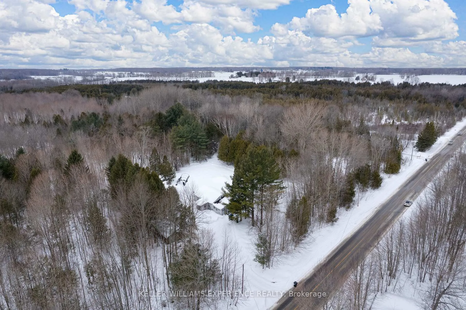 Photo 30 of 552 10 Line S, Oro-Medonte, Hawkestone — HOMEH