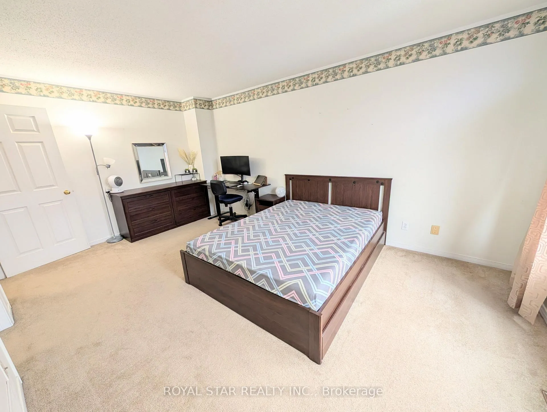 Photo 14 of 38 Springcreek Crescent, Ottawa, Kanata - Bridlewood — HOMEH