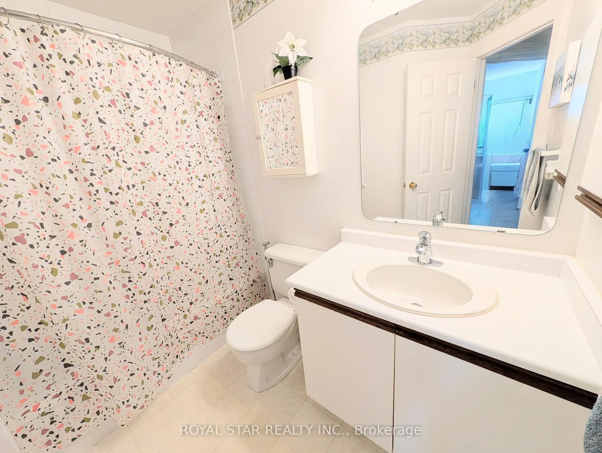 Photo 19 of 38 Springcreek Crescent, Ottawa, Kanata - Bridlewood — HOMEH