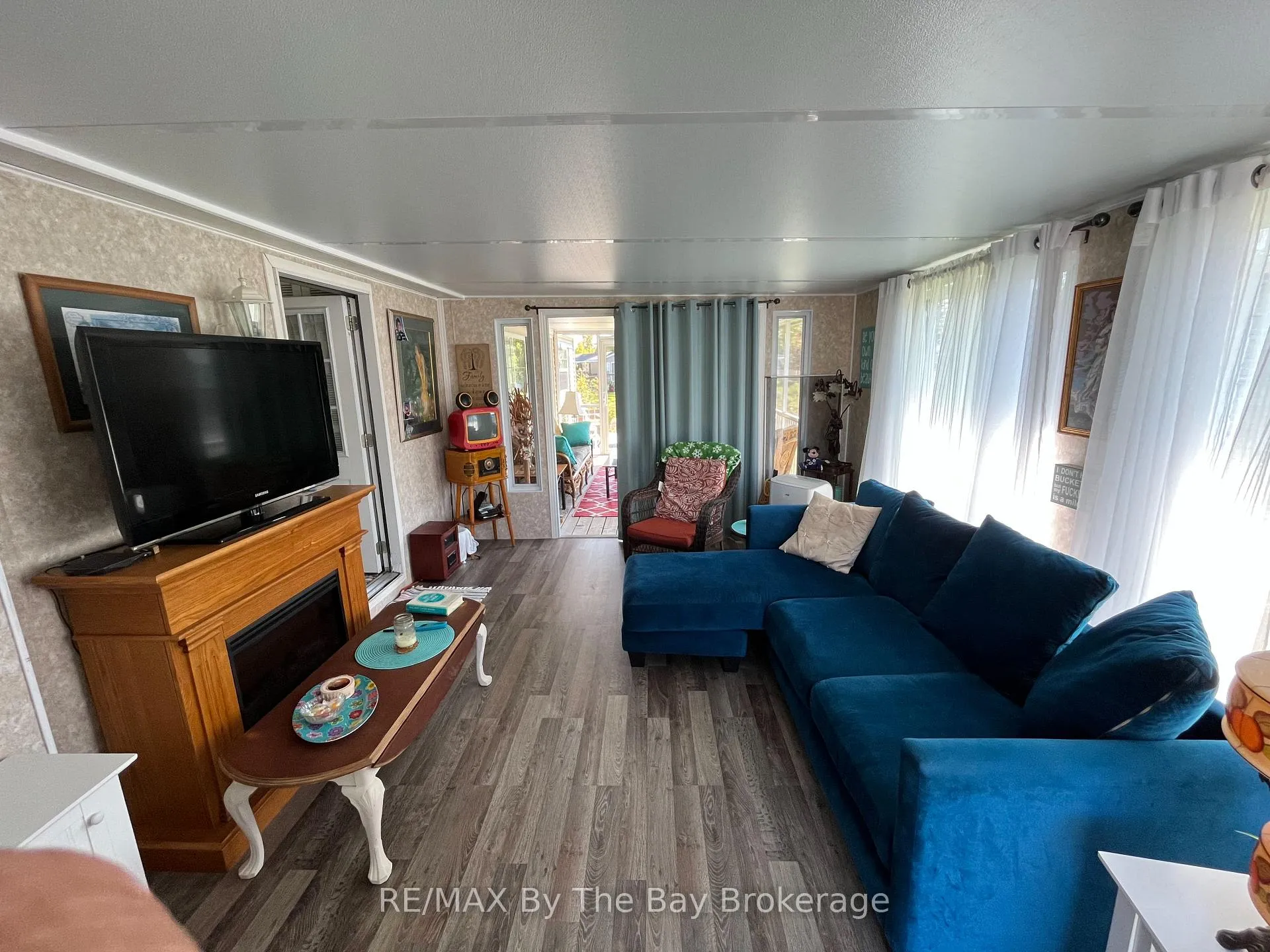 Photo 13 of 15 Kenora Trail, Wasaga Beach — HOMEH