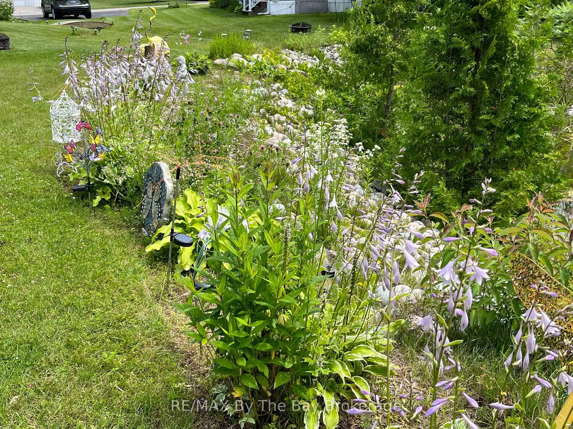 Photo 15 of 15 Kenora Trail, Wasaga Beach — HOMEH