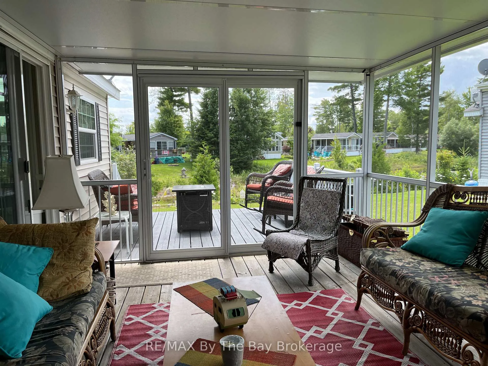 Photo 18 of 15 Kenora Trail, Wasaga Beach — HOMEH