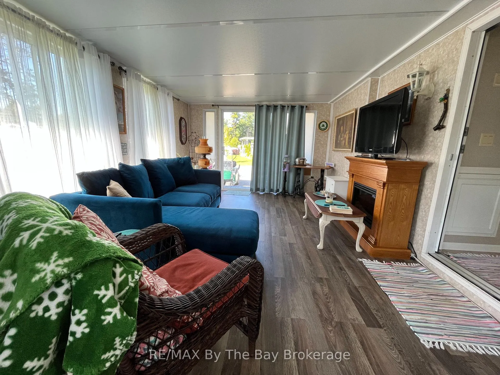 Photo 21 of 15 Kenora Trail, Wasaga Beach — HOMEH