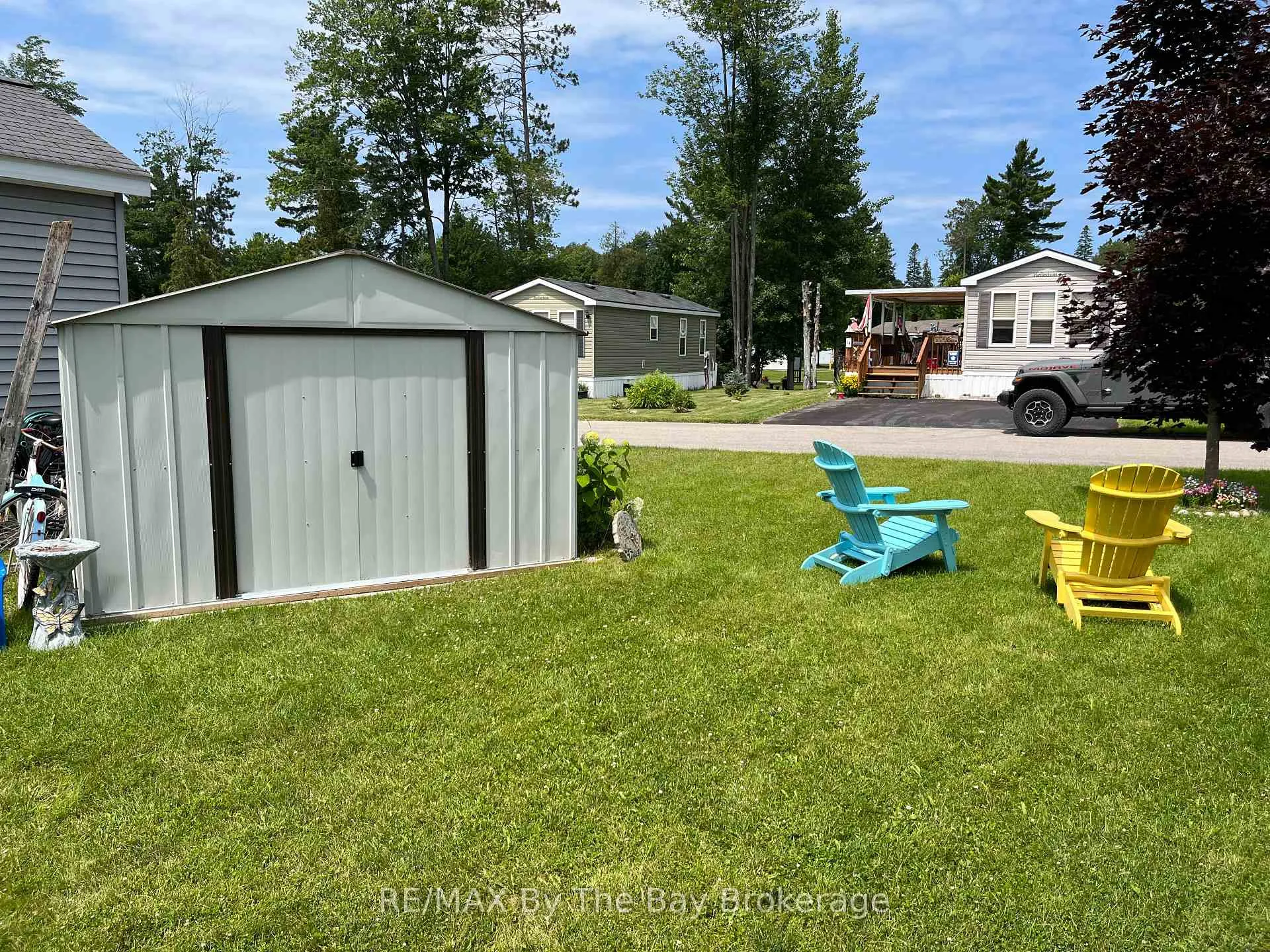 Photo 37 of 15 Kenora Trail, Wasaga Beach — HOMEH