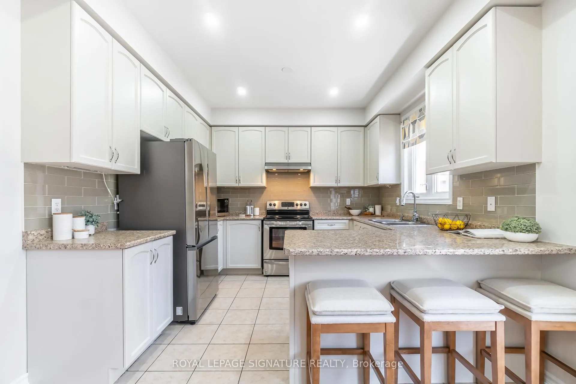 Photo 12 of 142 Maria Road, Markham, Wismer — HOMEH