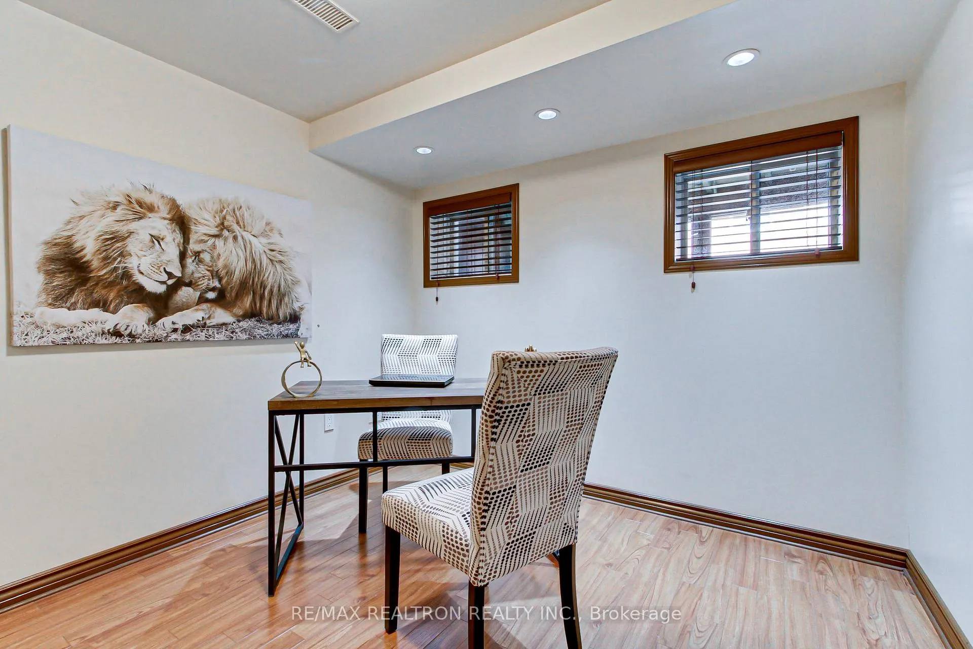 Photo 26 of 233 Denise Circle, Newmarket, Summerhill Estates — HOMEH