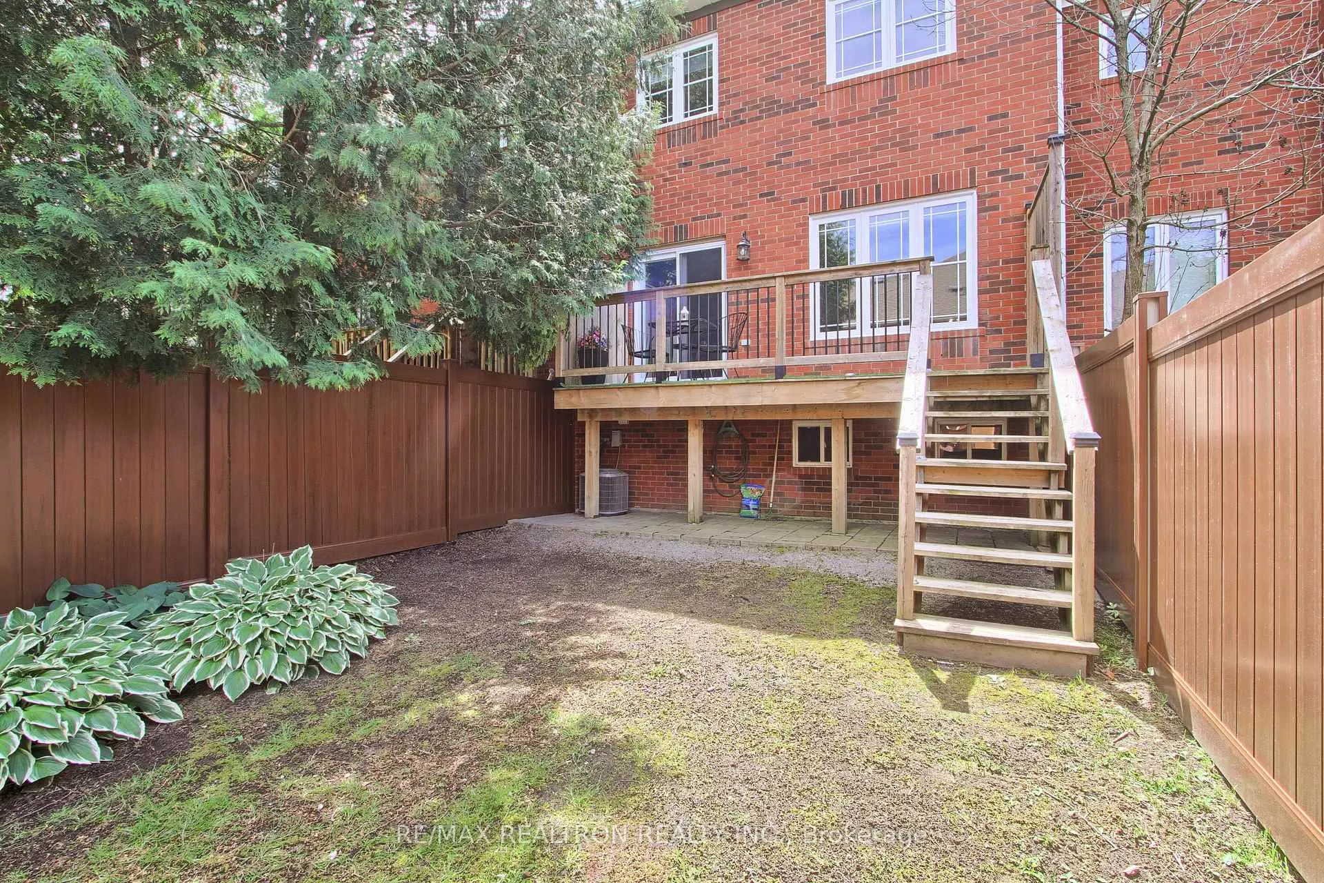 Photo 29 of 233 Denise Circle, Newmarket, Summerhill Estates — HOMEH