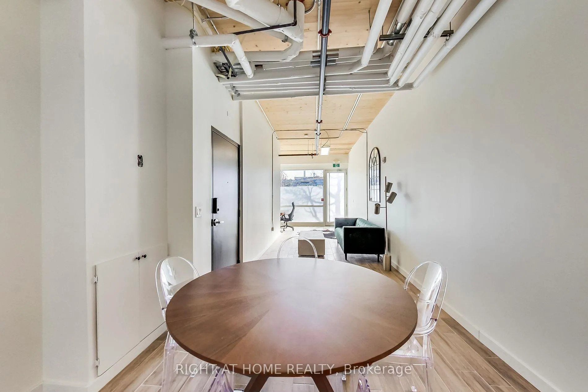 Photo 8 of Unit 101, 1602 Queen Street E, Toronto, Greenwood-Coxwell — HOMEH