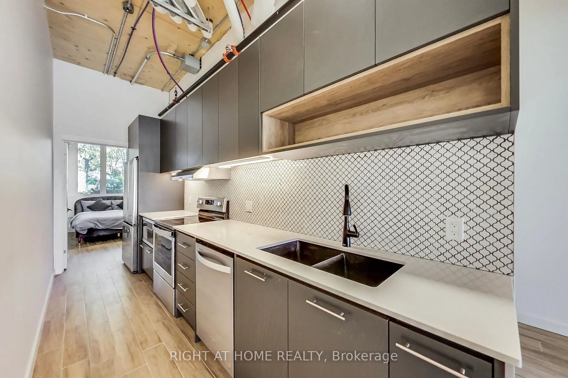 Photo 9 of Unit 101, 1602 Queen Street E, Toronto, Greenwood-Coxwell — HOMEH