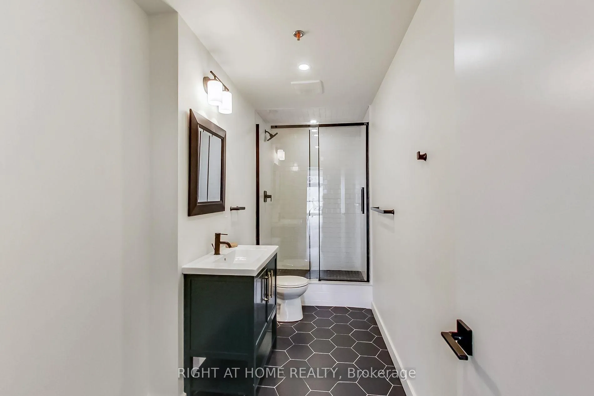 Photo 14 of Unit 101, 1602 Queen Street E, Toronto, Greenwood-Coxwell — HOMEH