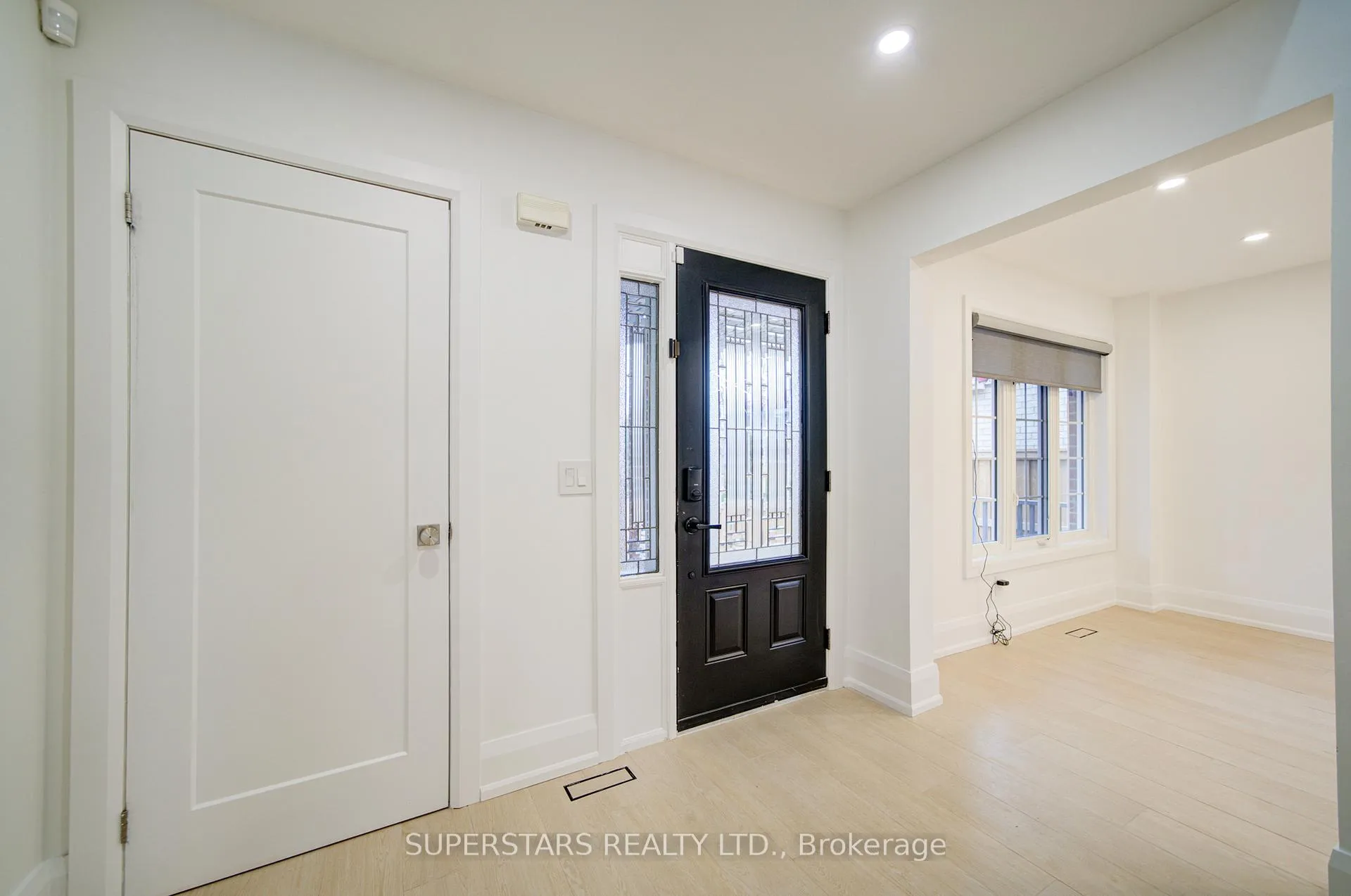 Photo 9 of 163 Brucker Road, Barrie, Holly — HOMEH