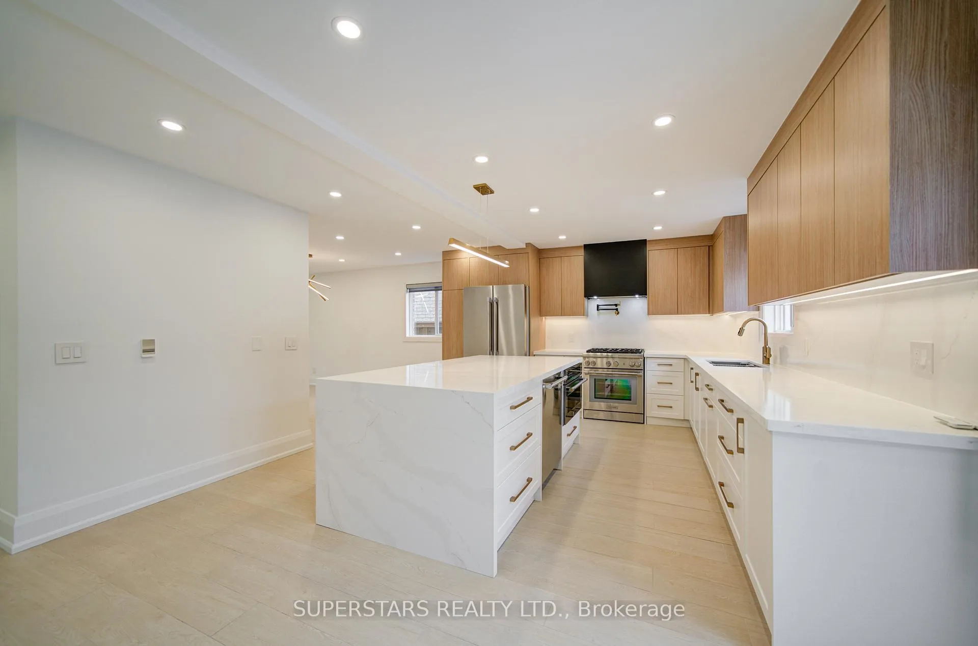 Photo 14 of 163 Brucker Road, Barrie, Holly — HOMEH