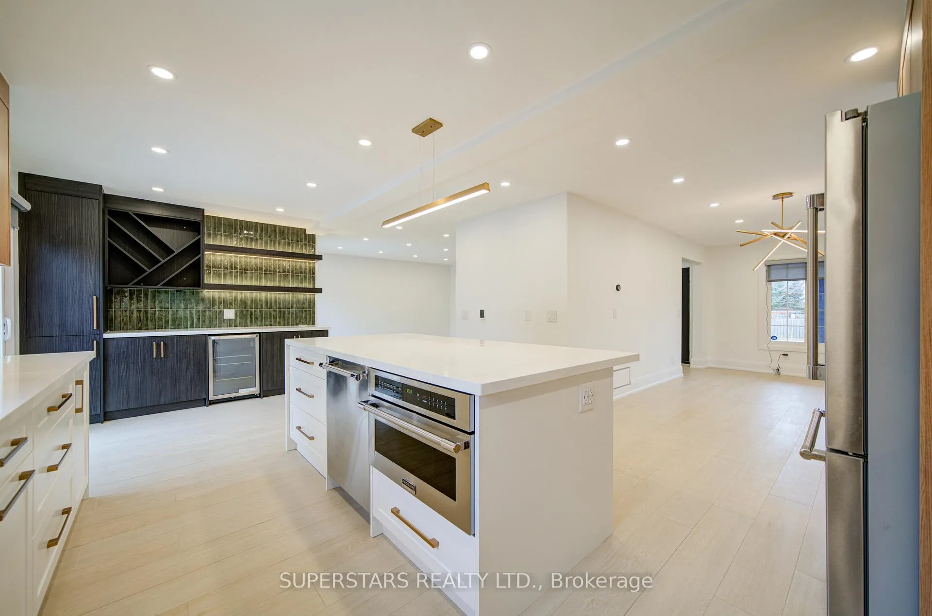 Photo 16 of 163 Brucker Road, Barrie, Holly — HOMEH