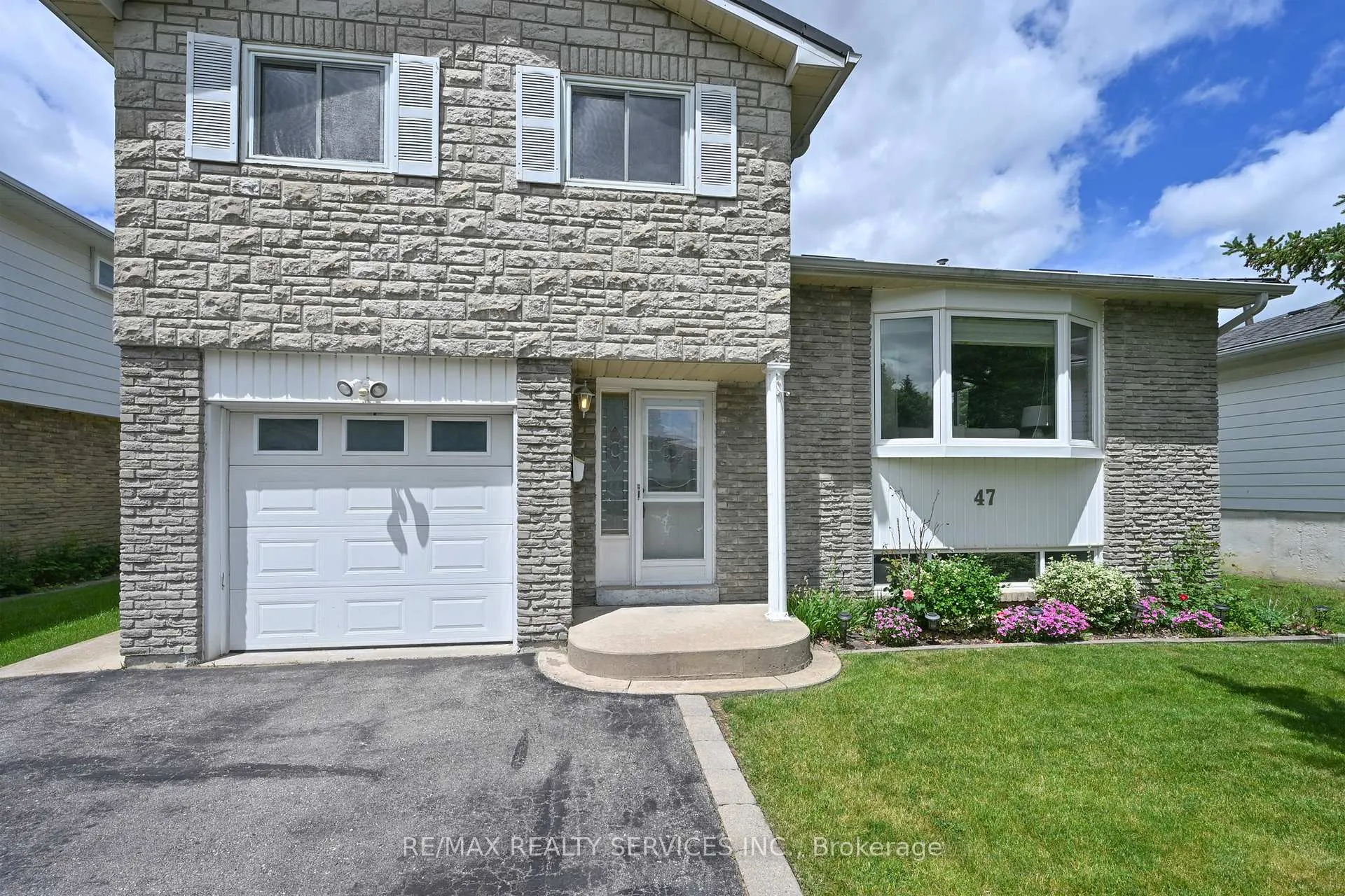 Photo 2 of 47 Grassington Crescent, Brampton, Northgate — HOMEH