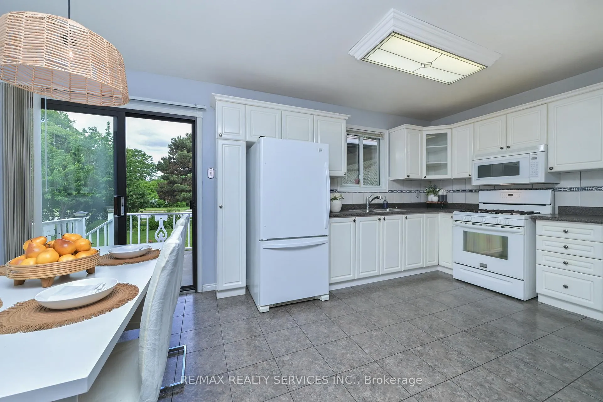 Photo 3 of 47 Grassington Crescent, Brampton, Northgate — HOMEH