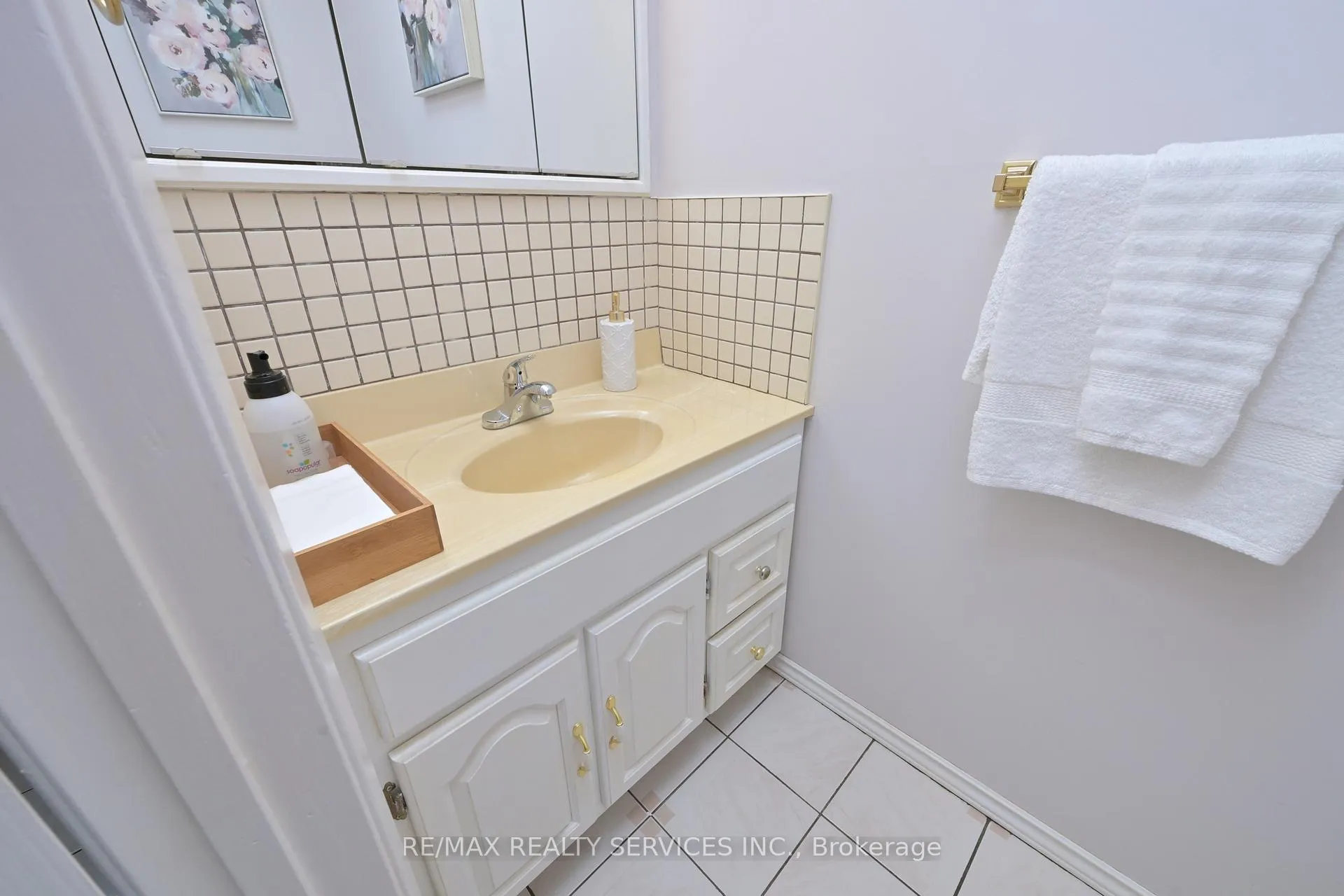 Photo 12 of 47 Grassington Crescent, Brampton, Northgate — HOMEH