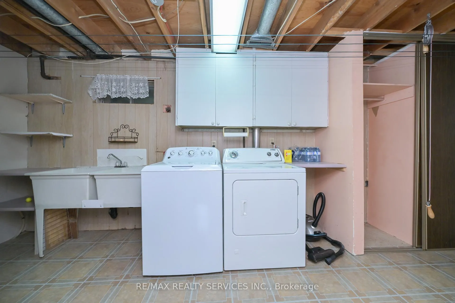 Photo 18 of 47 Grassington Crescent, Brampton, Northgate — HOMEH