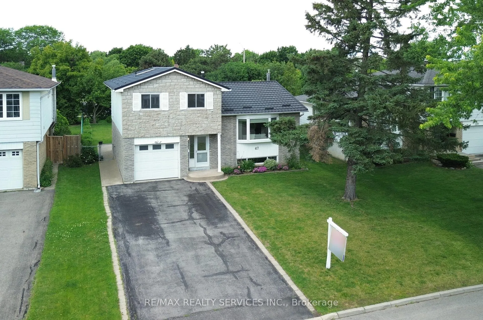 Photo 25 of 47 Grassington Crescent, Brampton, Northgate — HOMEH